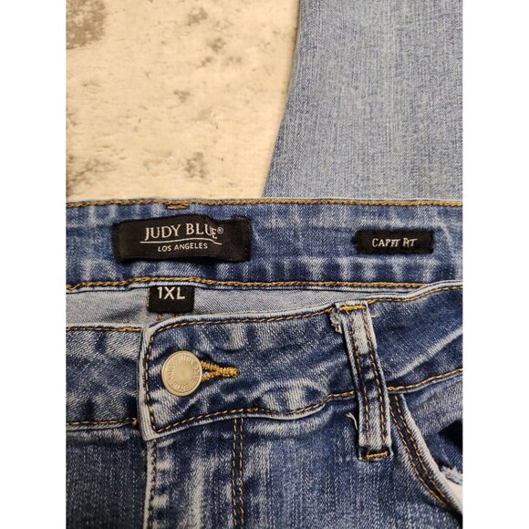 Judy Blue Women's Size 1X Distressed Denim‎ Stretch Jeans - Picture 4 of 5